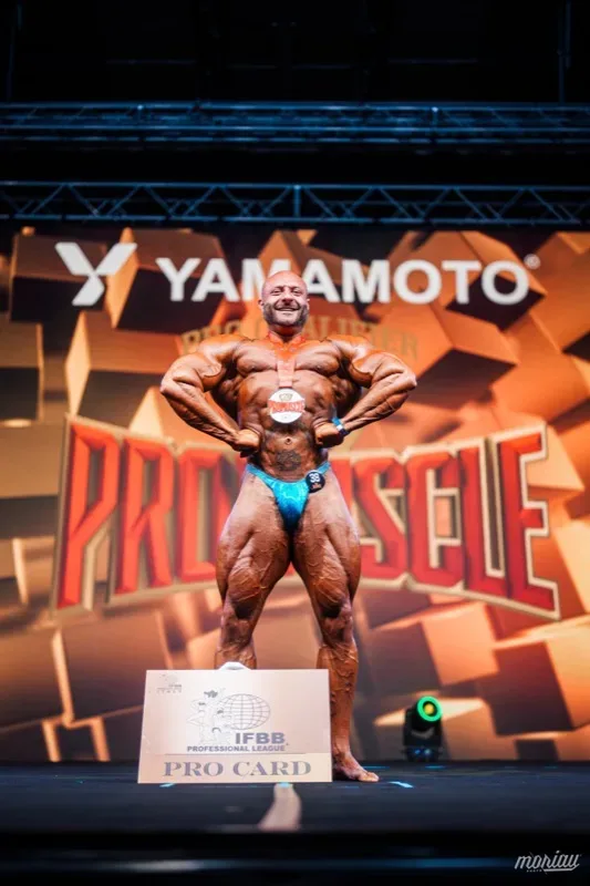 Pro Muscle IFBB Pro Card